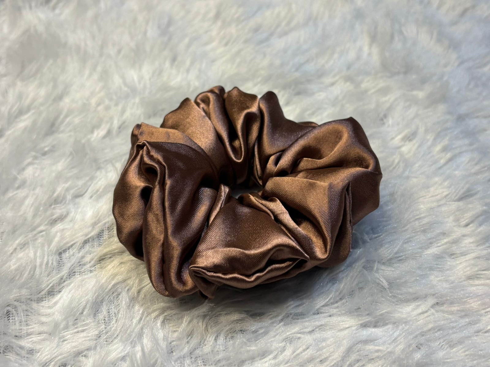 Brunova Satin Scrunchie - Image 2